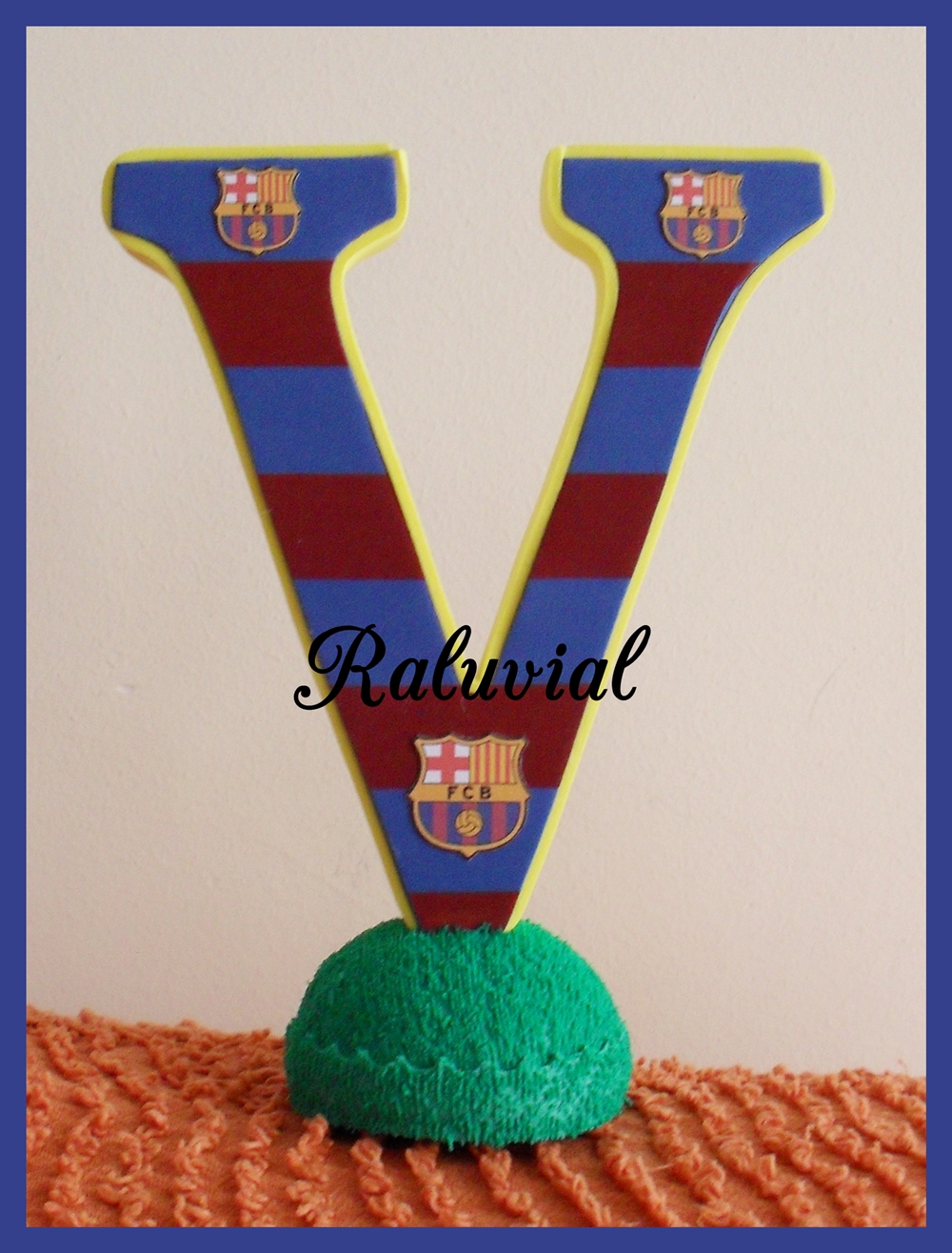 Letra V decorada Barça