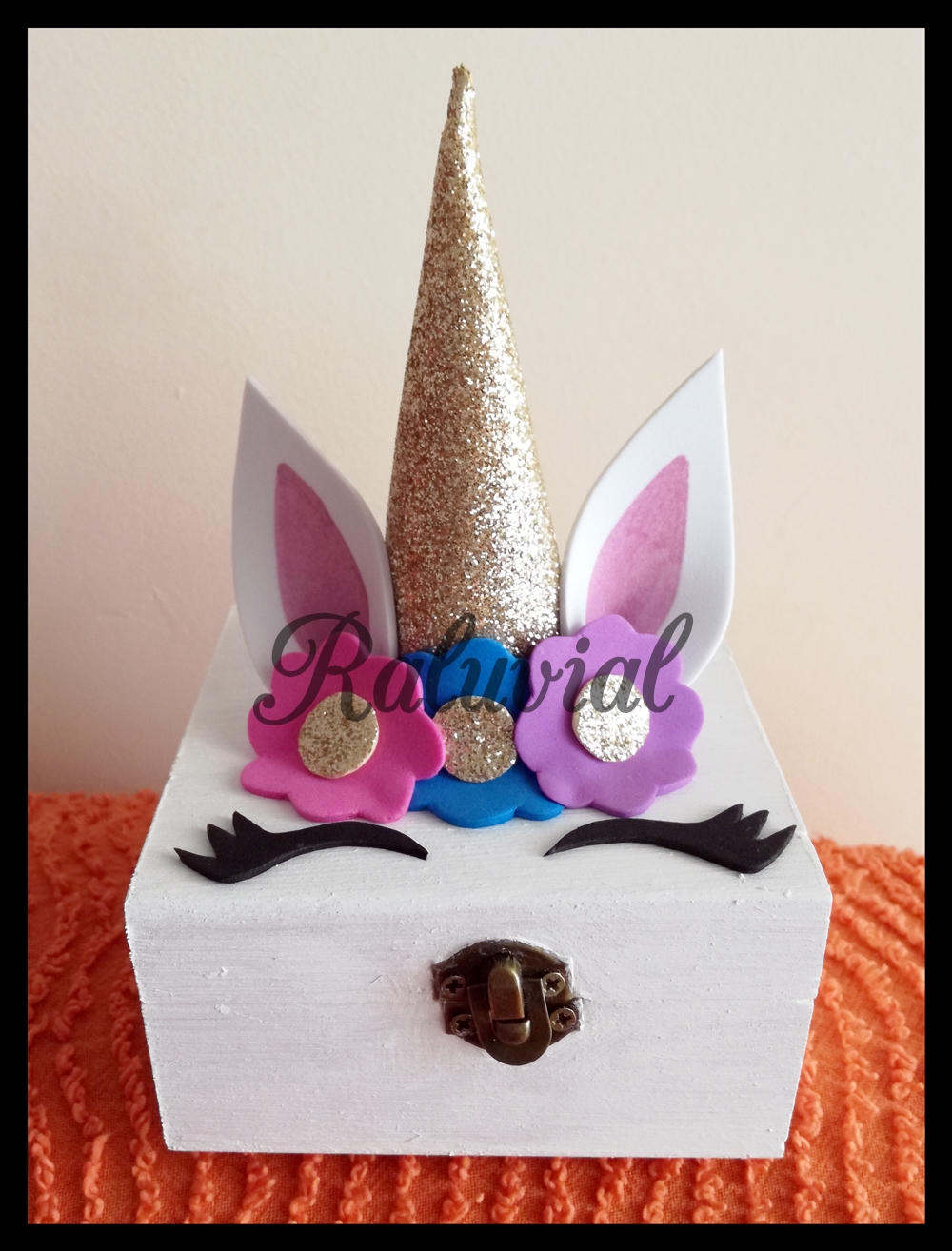 CAJA DECORADA UNICORNIO