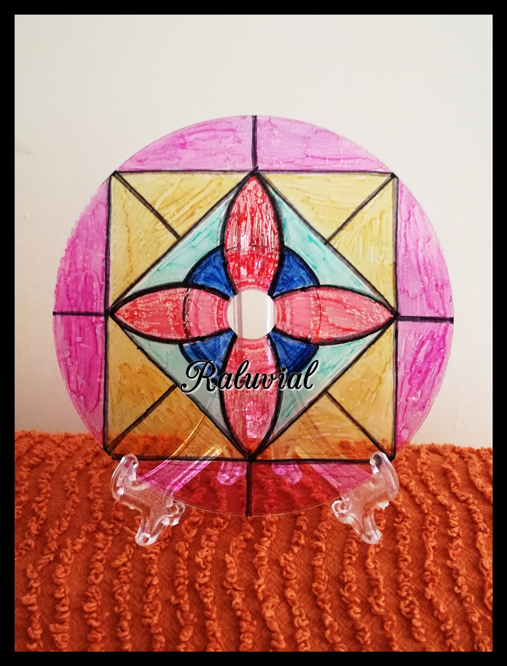 MANDALA PINTADA SOBRE CD